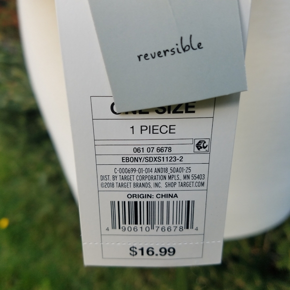 Herringbone Puffy Quilted Keyhole Scarf - Picture 5 of 7